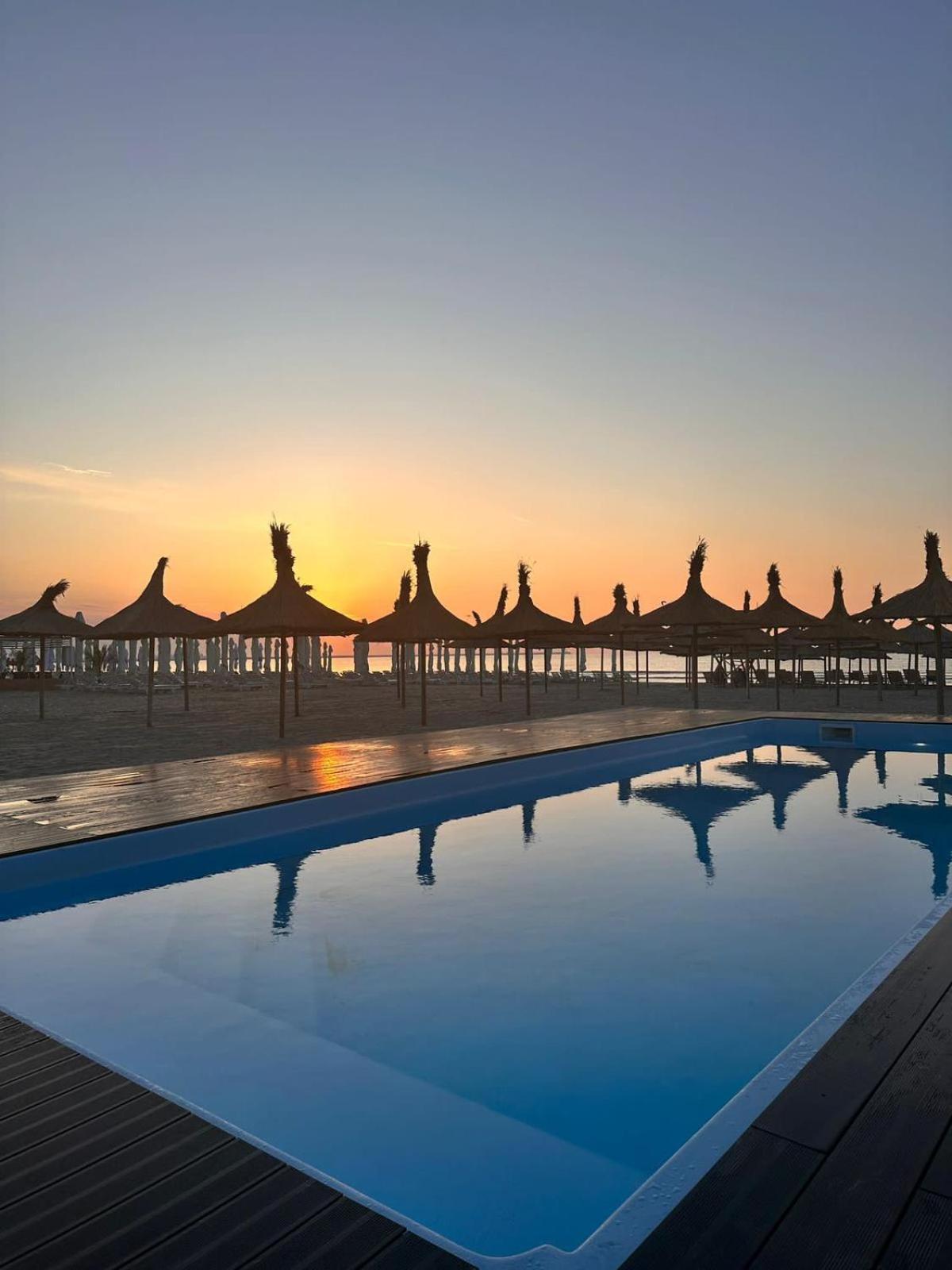 Promenada Sea View Lägenhet Năvodari Exteriör bild